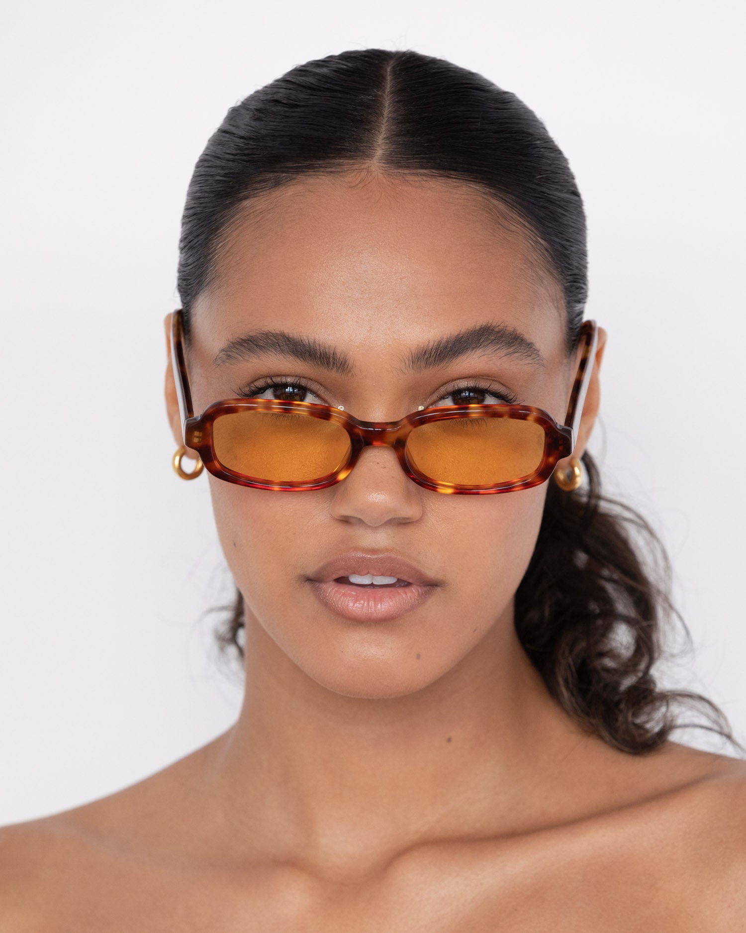 LU—GOLDIE Martine Sunglasses in Watermelon Pink LU—GOLDIE Cali Sunglasses in Ruby – Lu Goldie main image 4