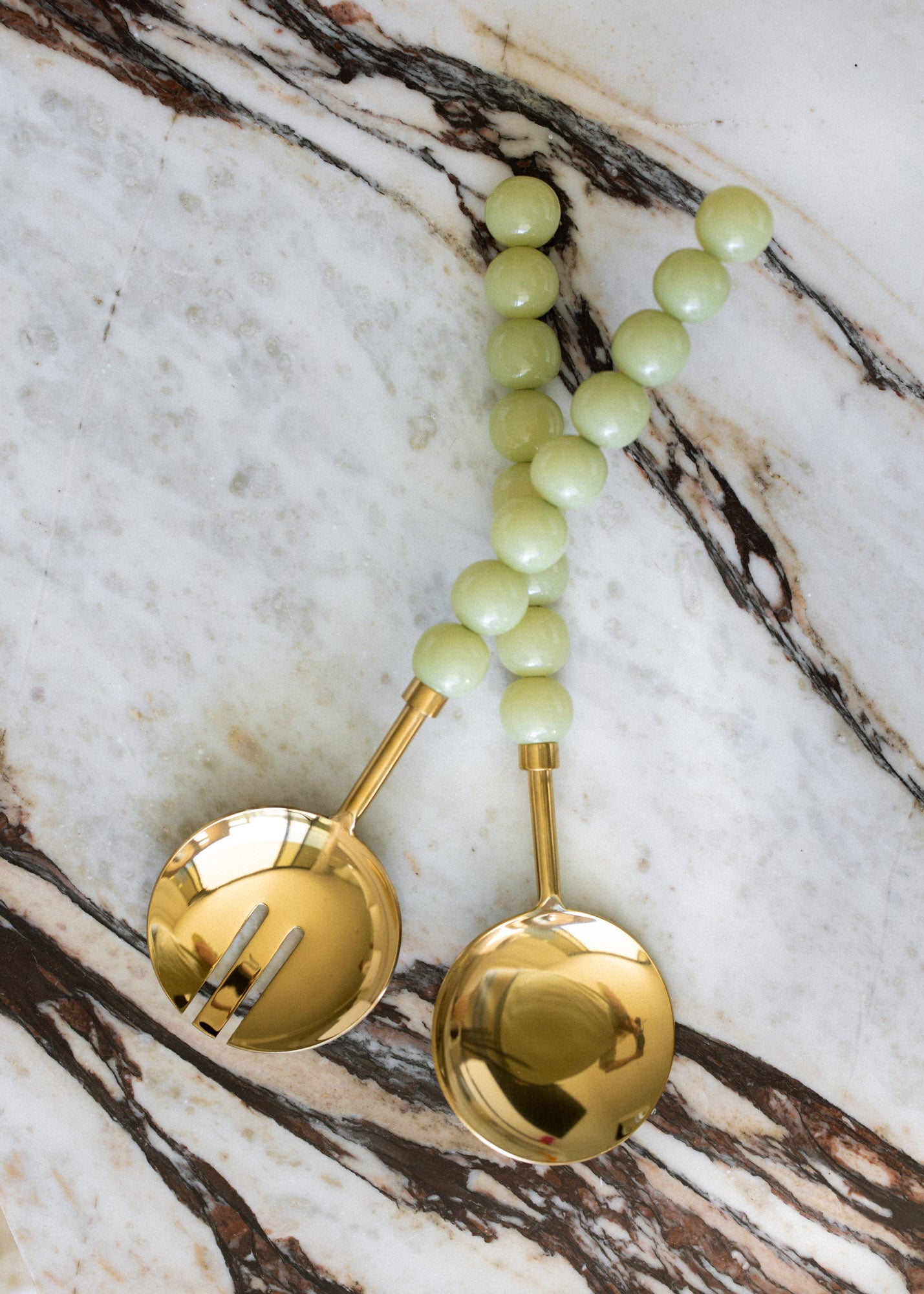 Bubble handle salad servers