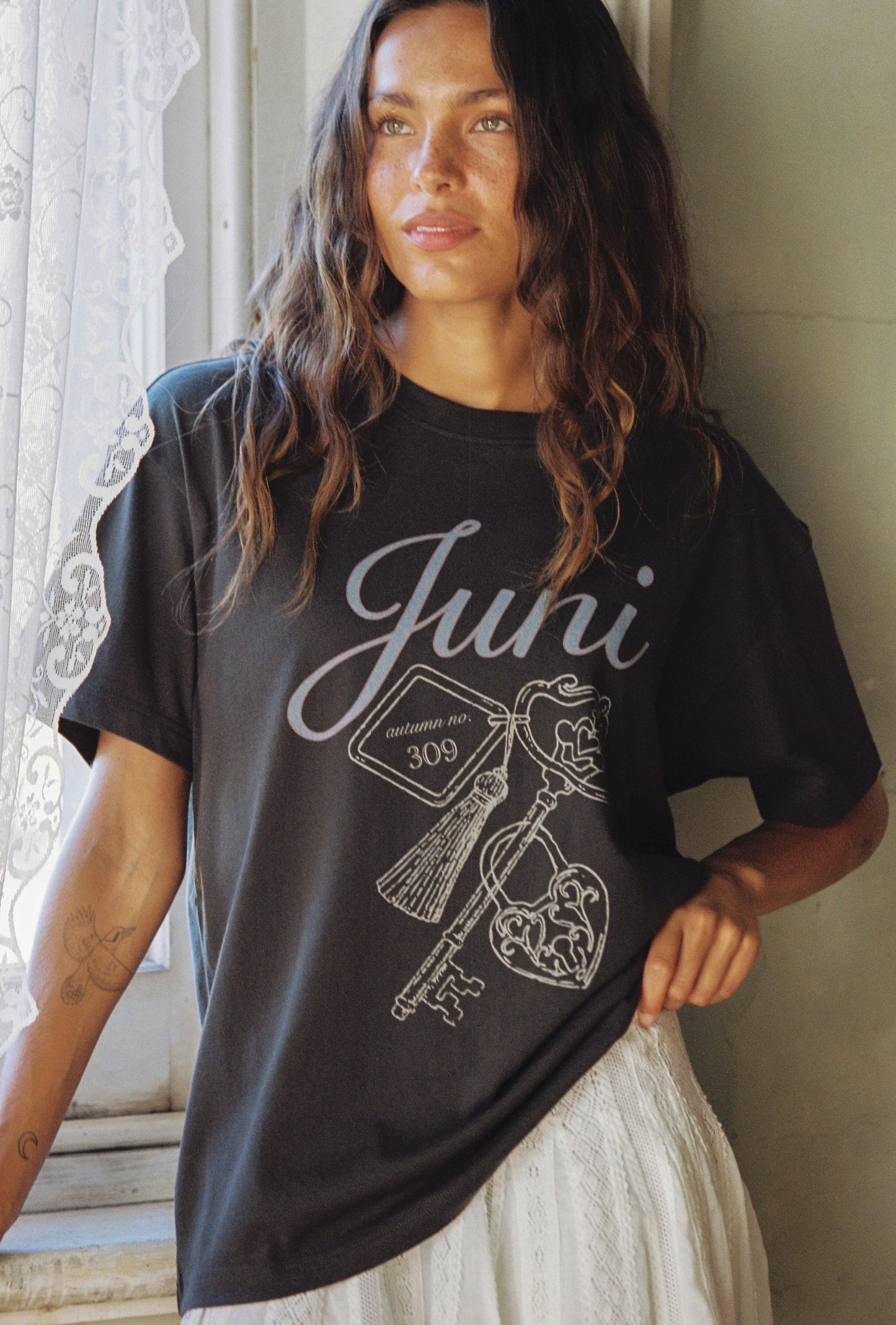 Lock Tee - Washed Black