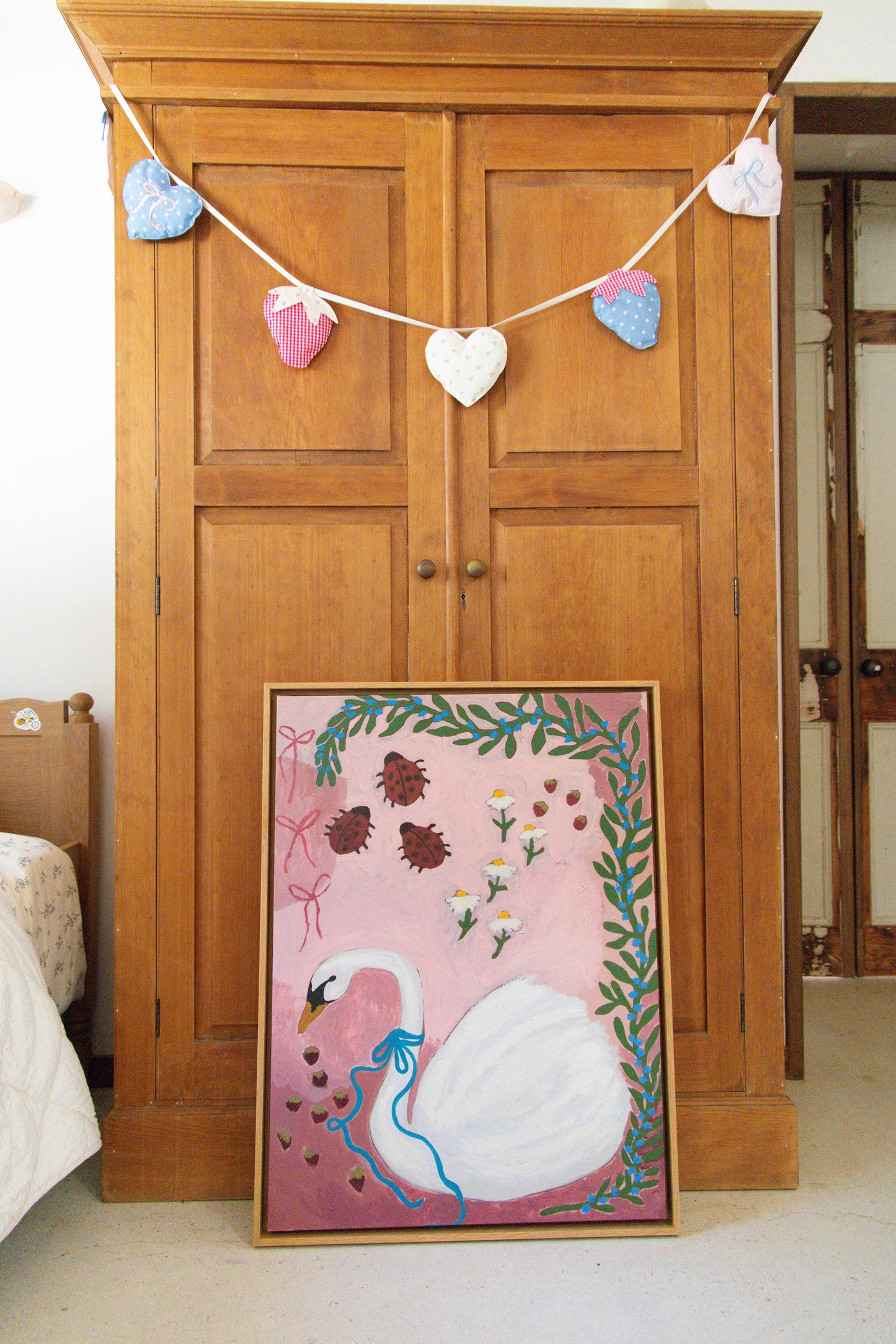 Room Banner - Strawberry Kisses