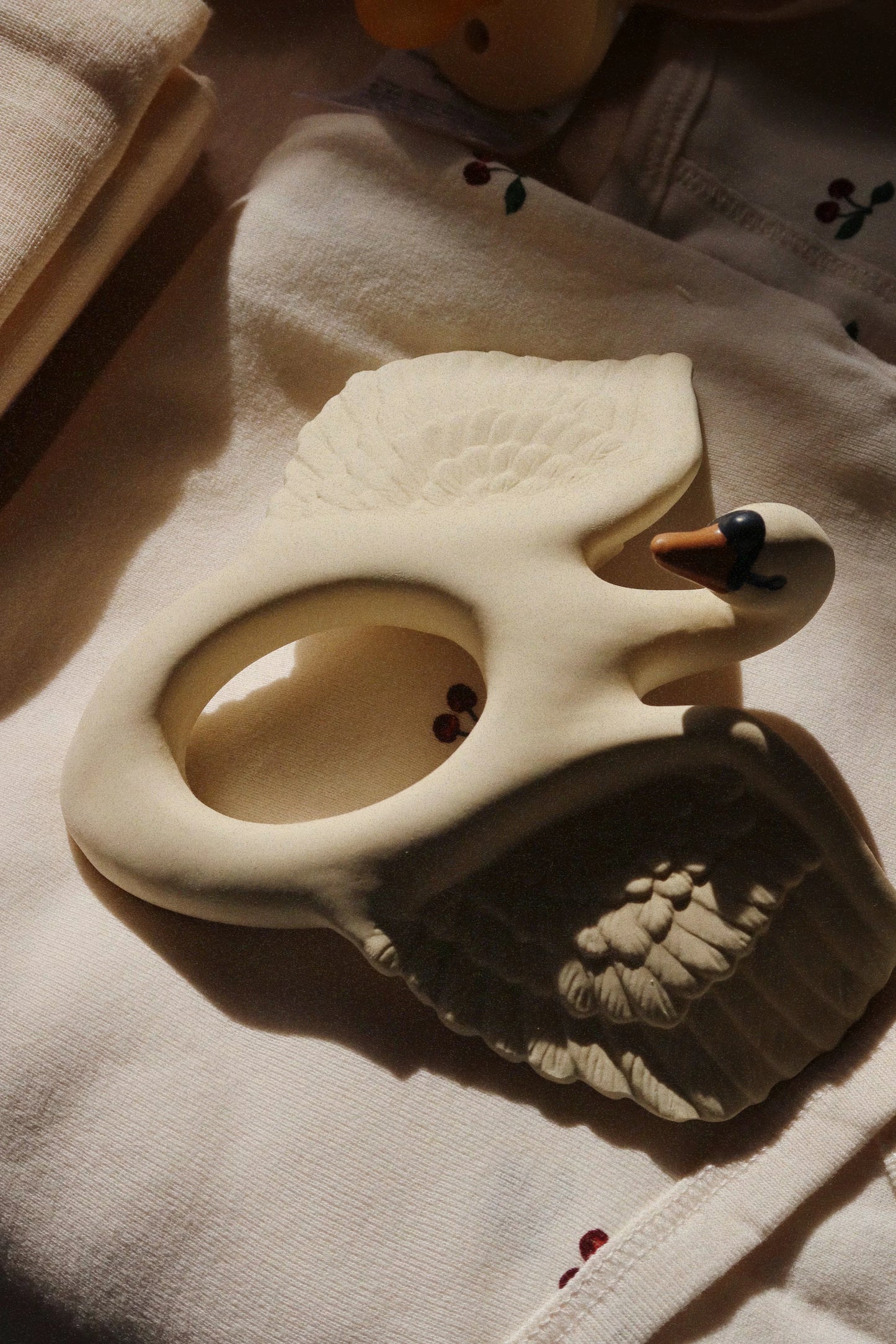 Teether Swan
