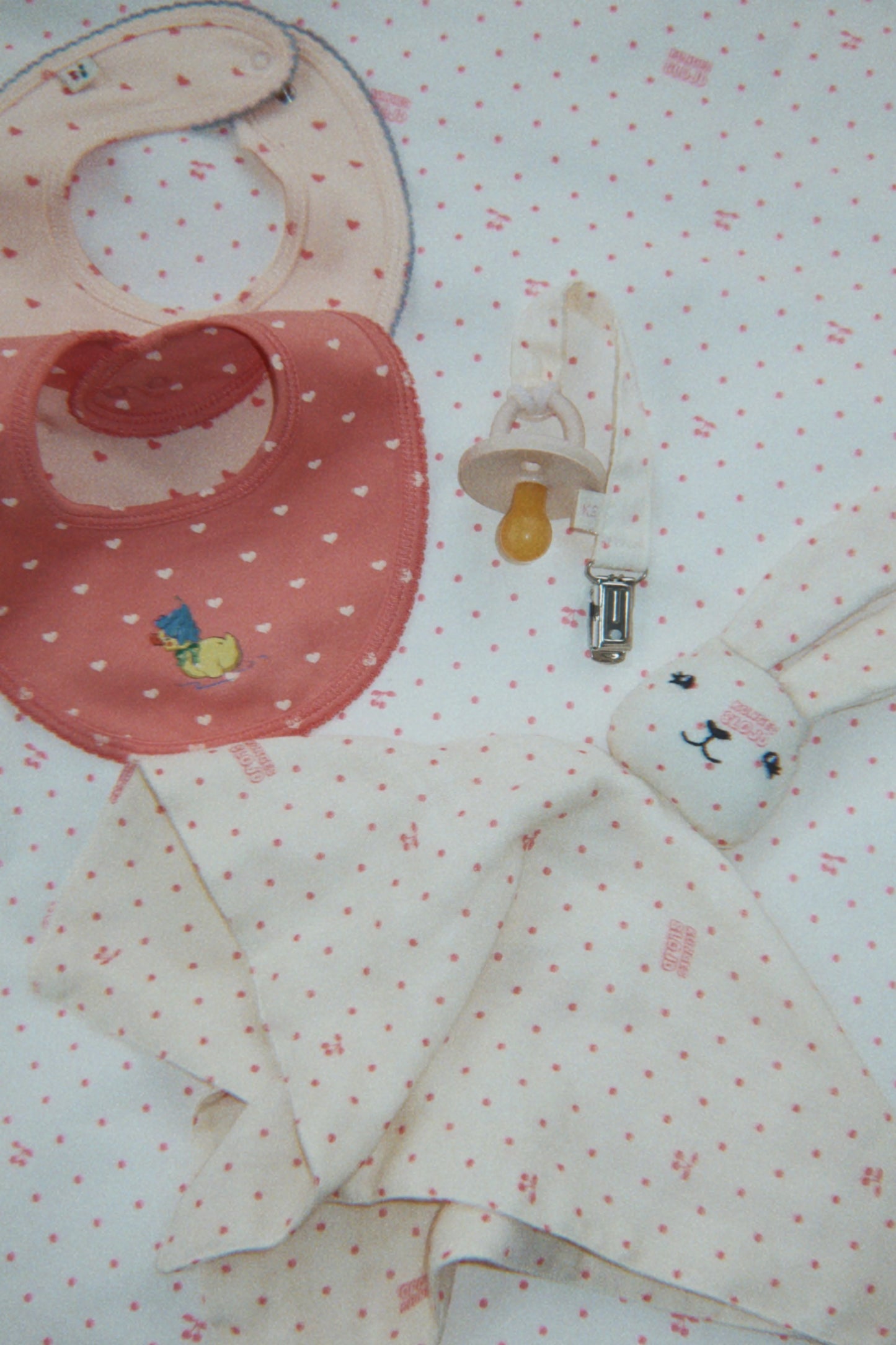 Sleepy Rabbit - Cherry Dot