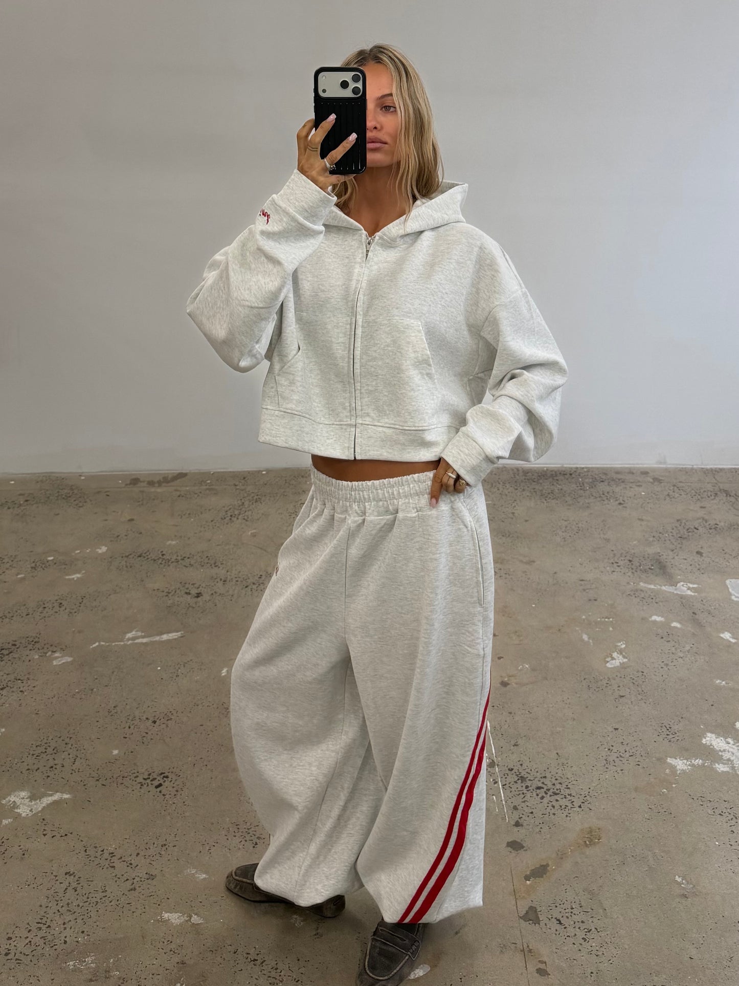 Barrel Pant Grey/Red