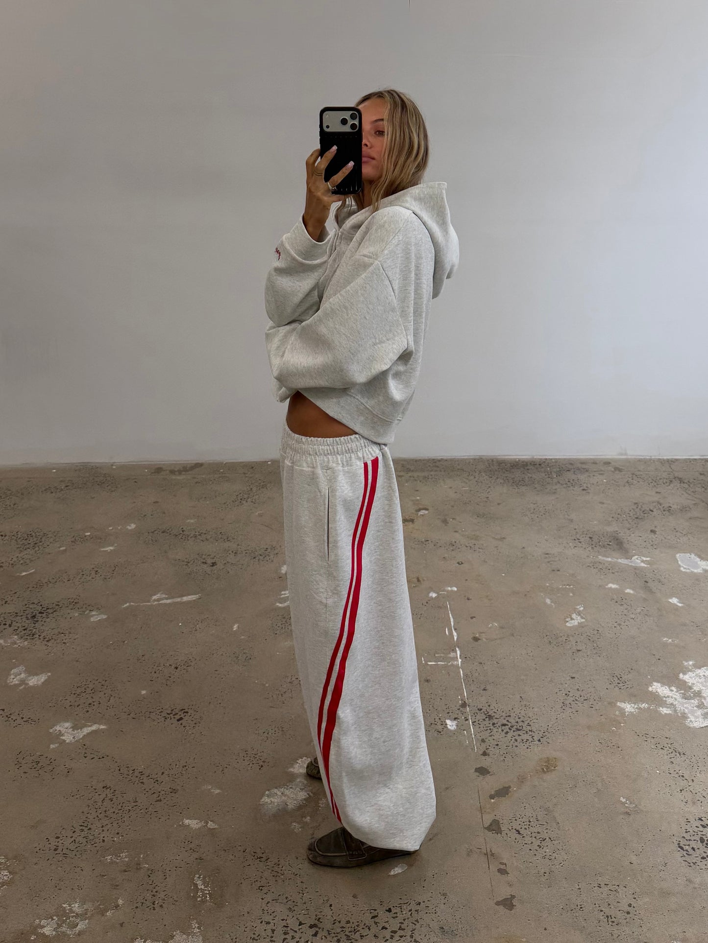 Barrel Pant Grey/Red