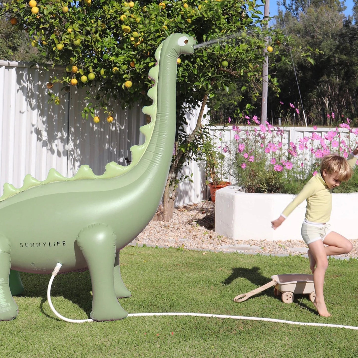 Dino Giant Sprinkler - Into The Wild