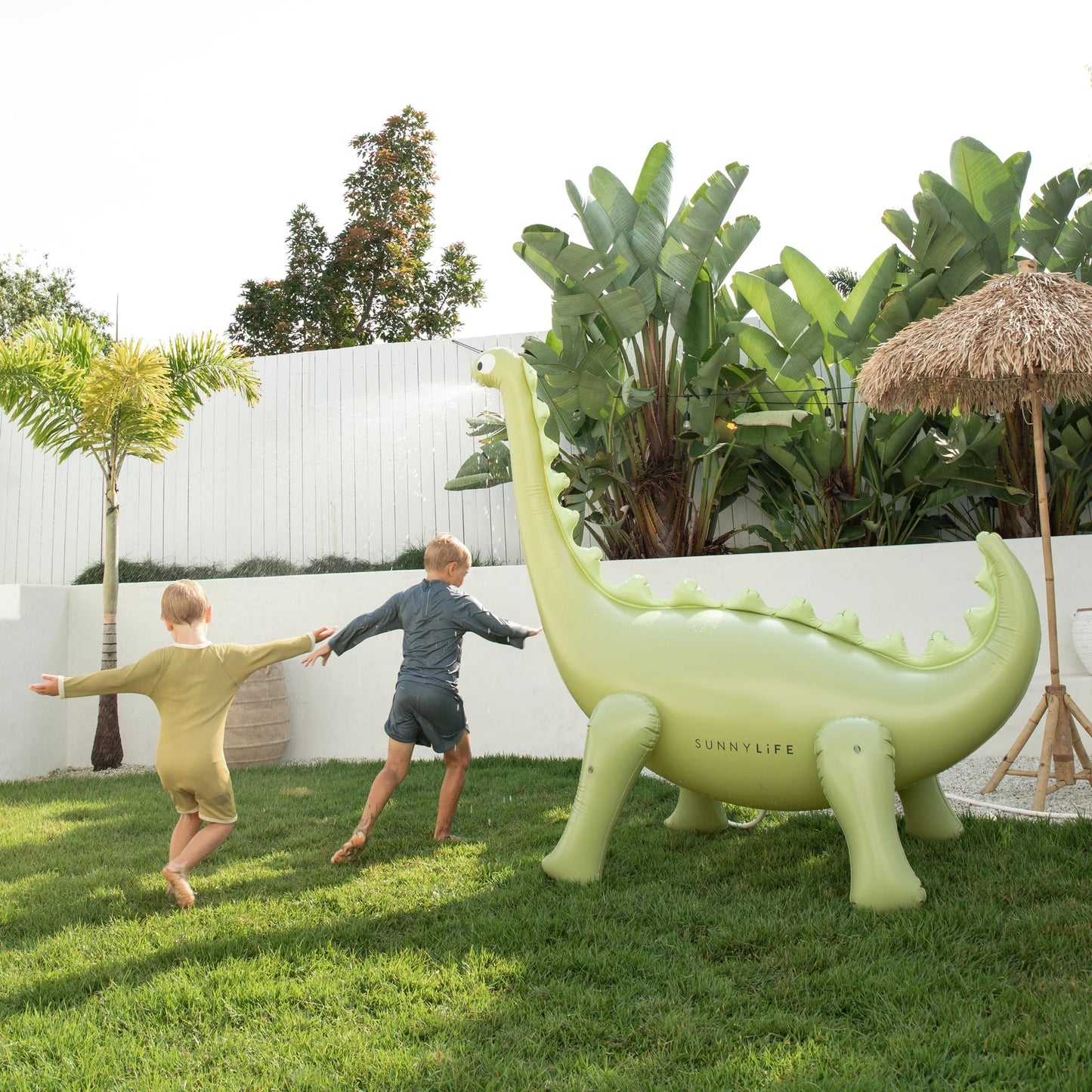 Dino Giant Sprinkler - Into The Wild