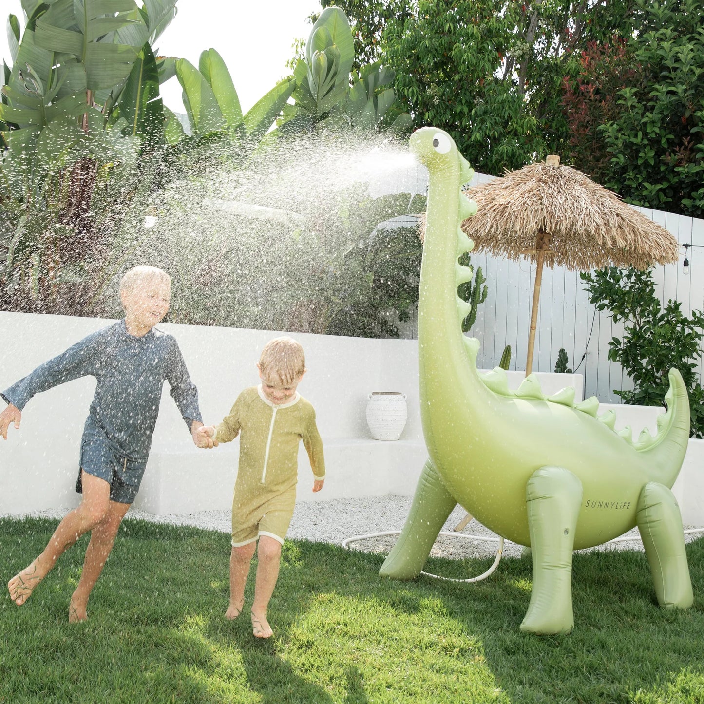 Dino Giant Sprinkler - Into The Wild