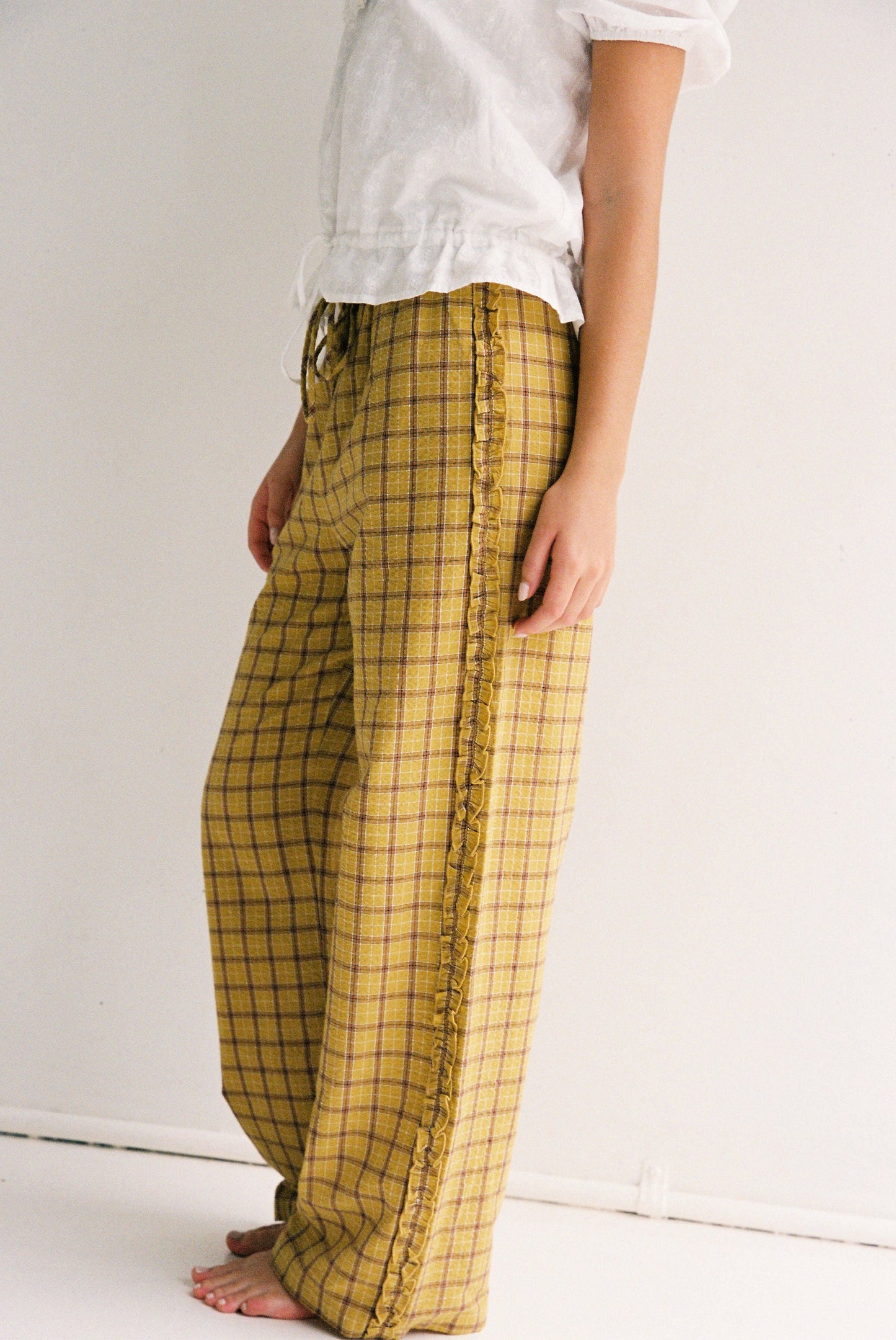 Stevie Pant - Mustard