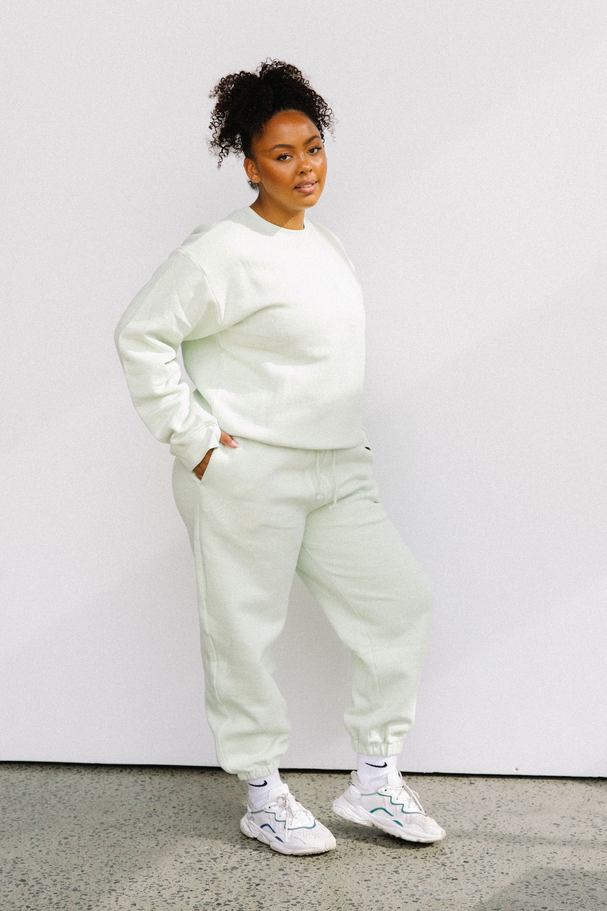 Mint sweatpants 2024